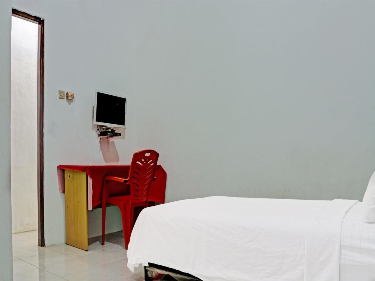 Oyo 91416 Puri 88 Homestay Kupang (East Nusa Tenggara) Exterior foto